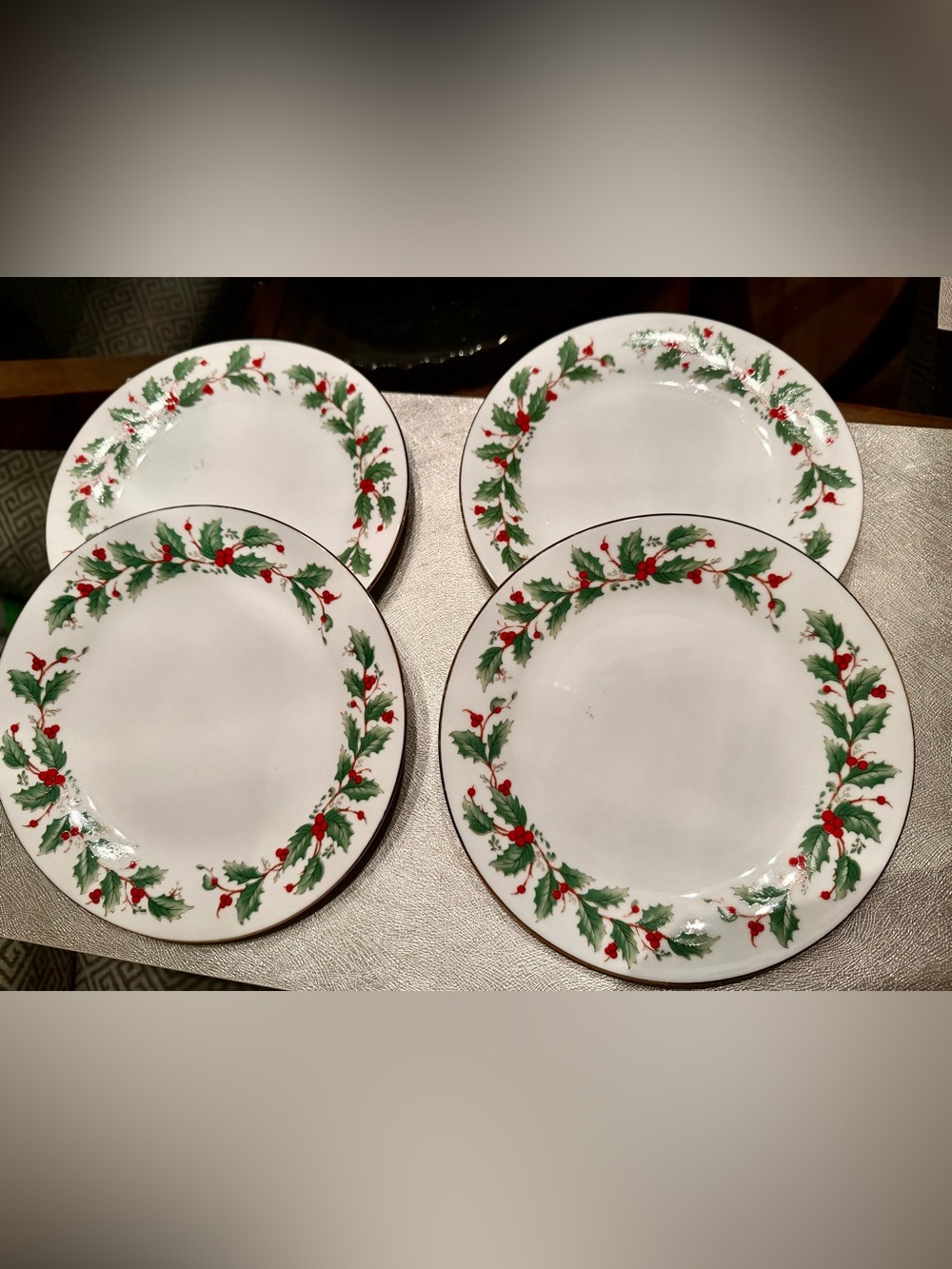 Set of 4 NOEL China Pearl 7” Holly Border Salad Plates White Green & Red.